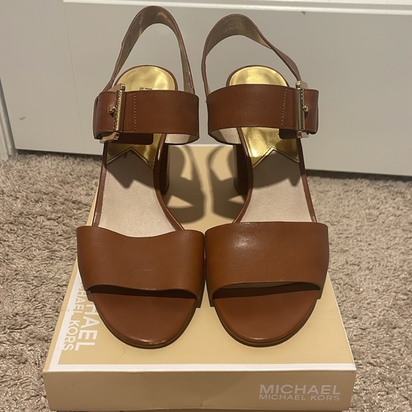 Michael Kors Liz Sandal heels - Picture 2 of 6
